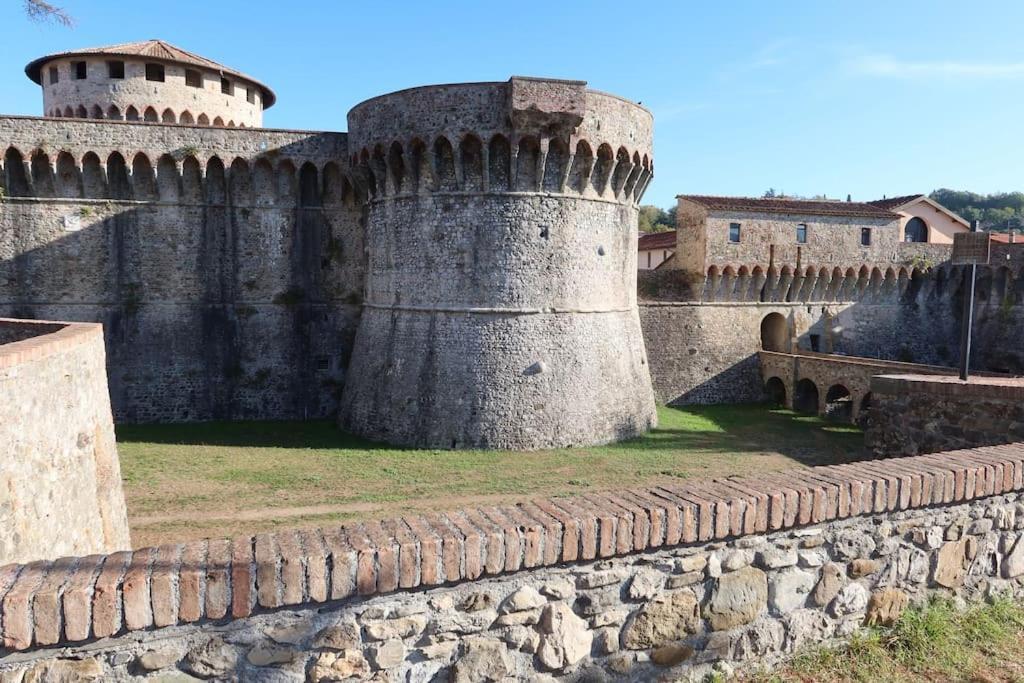 La Casa Di Loris Apartment Sarzana Ngoại thất bức ảnh