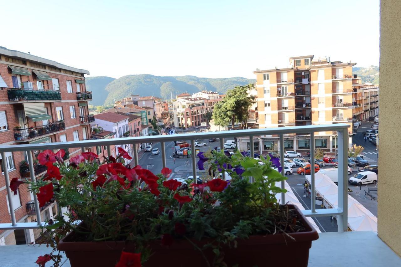 La Casa Di Loris Apartment Sarzana Ngoại thất bức ảnh