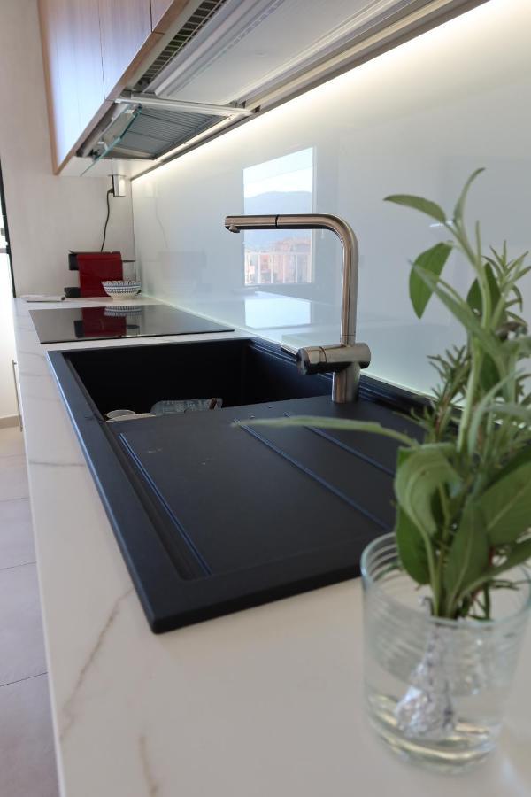 La Casa Di Loris Apartment Sarzana Ngoại thất bức ảnh